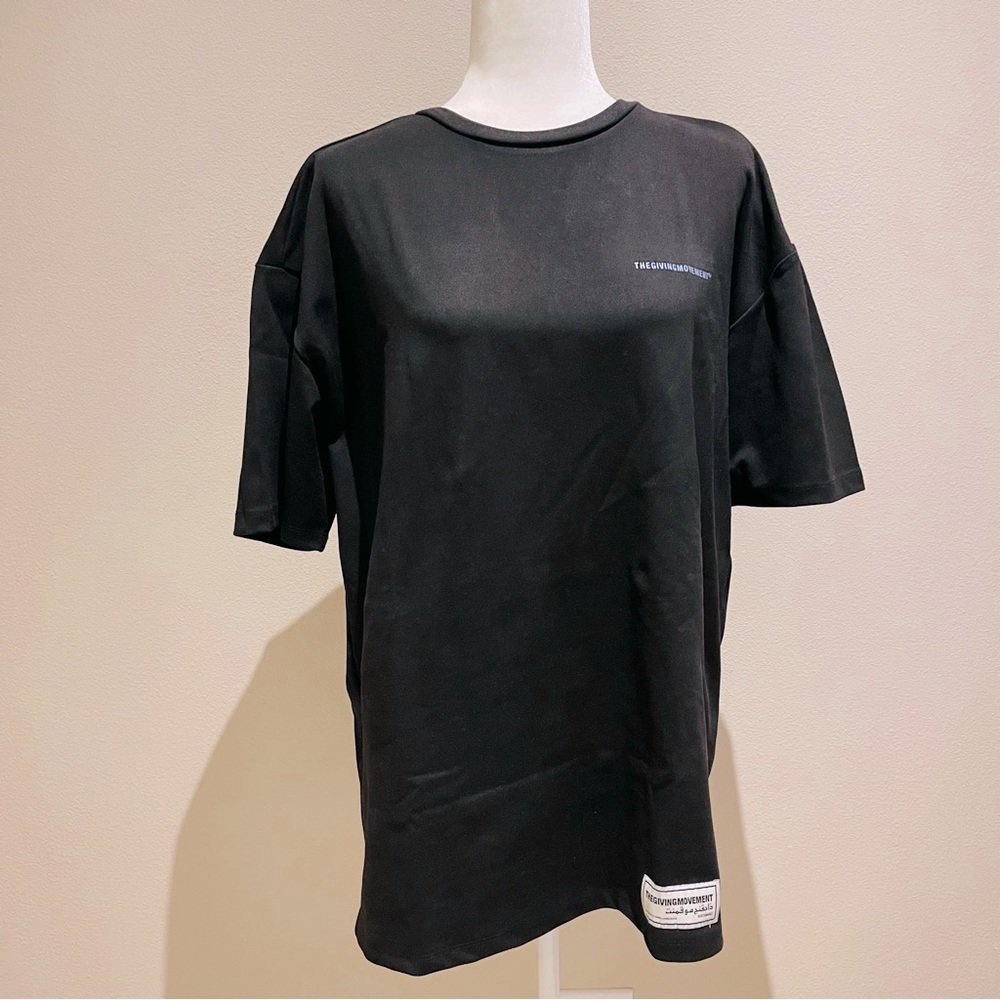 🌹 Giving Movement Black T Shirt